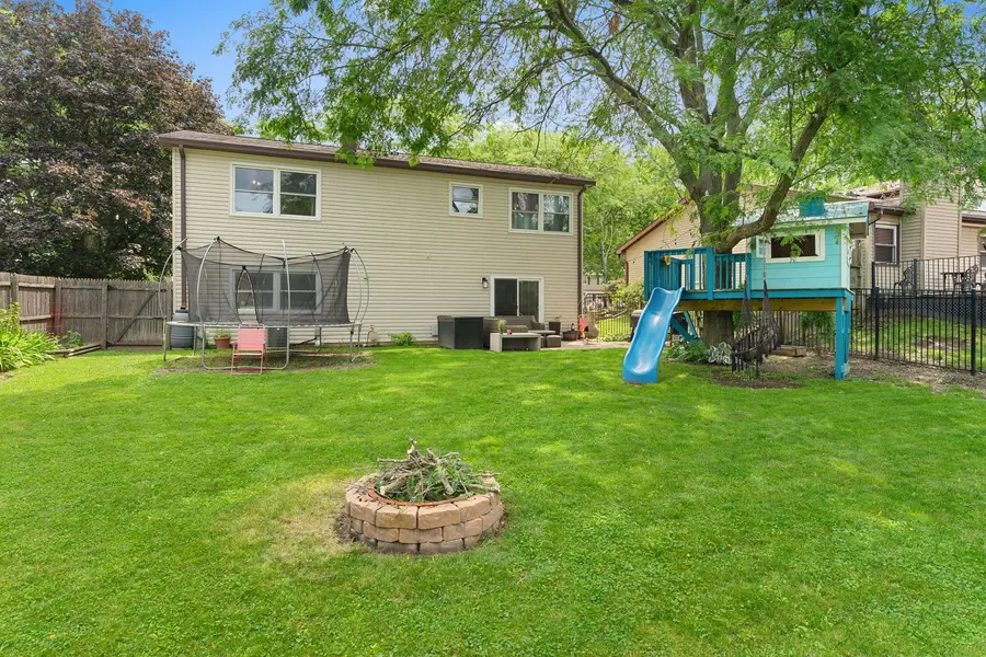 138 S Berteau Avenue, Bartlett, IL 60103 - #3