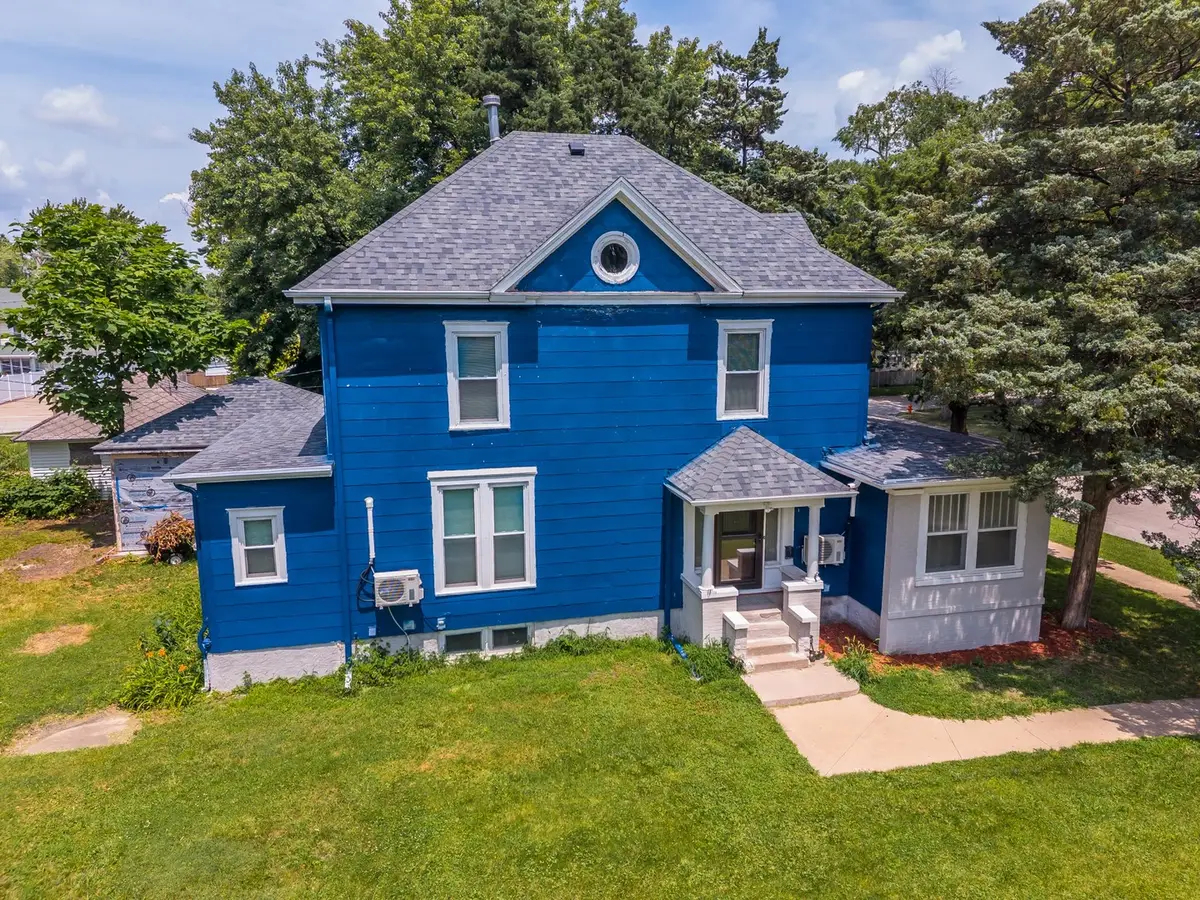 615 N Chicago Street, Pontiac, IL 61764 - #1