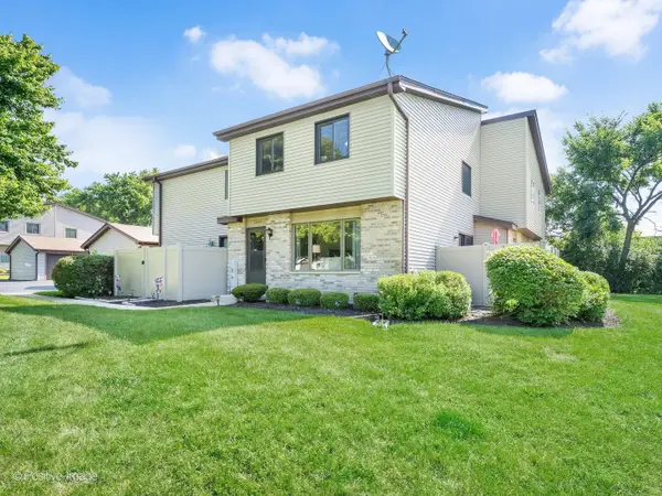 1042 Schoolgate Road, New Lenox, IL 60451