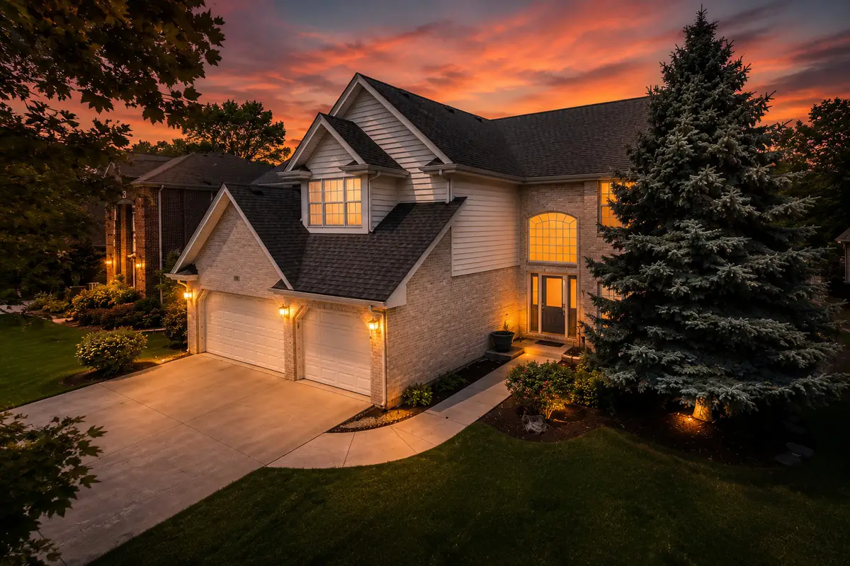 948 67th Street, Darien, IL 60561 - #1