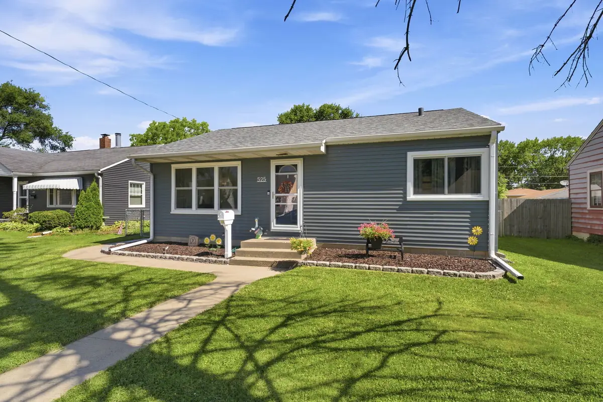 525 28th Avenue, Moline, IL 61265 - #1