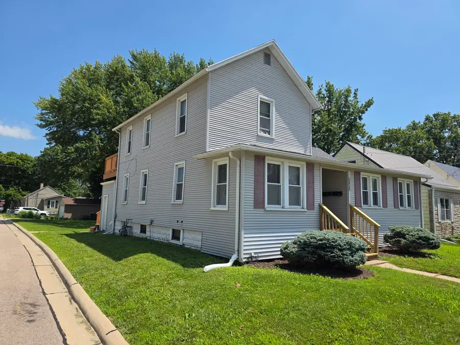 1212 12th Avenue, Sterling, IL 61081 - #2