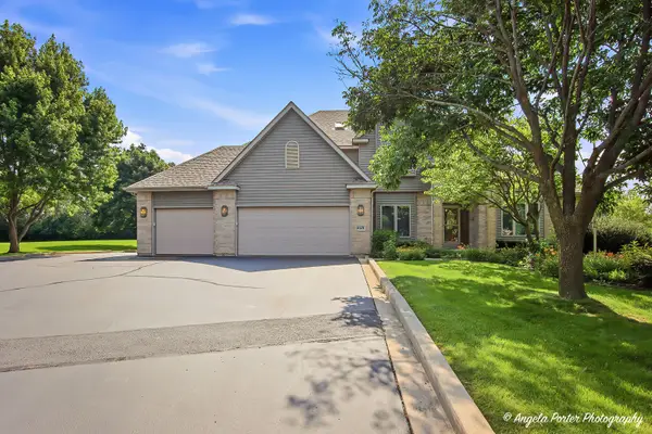 8420 Saint Moritz Drive, Spring Grove, IL 60081
