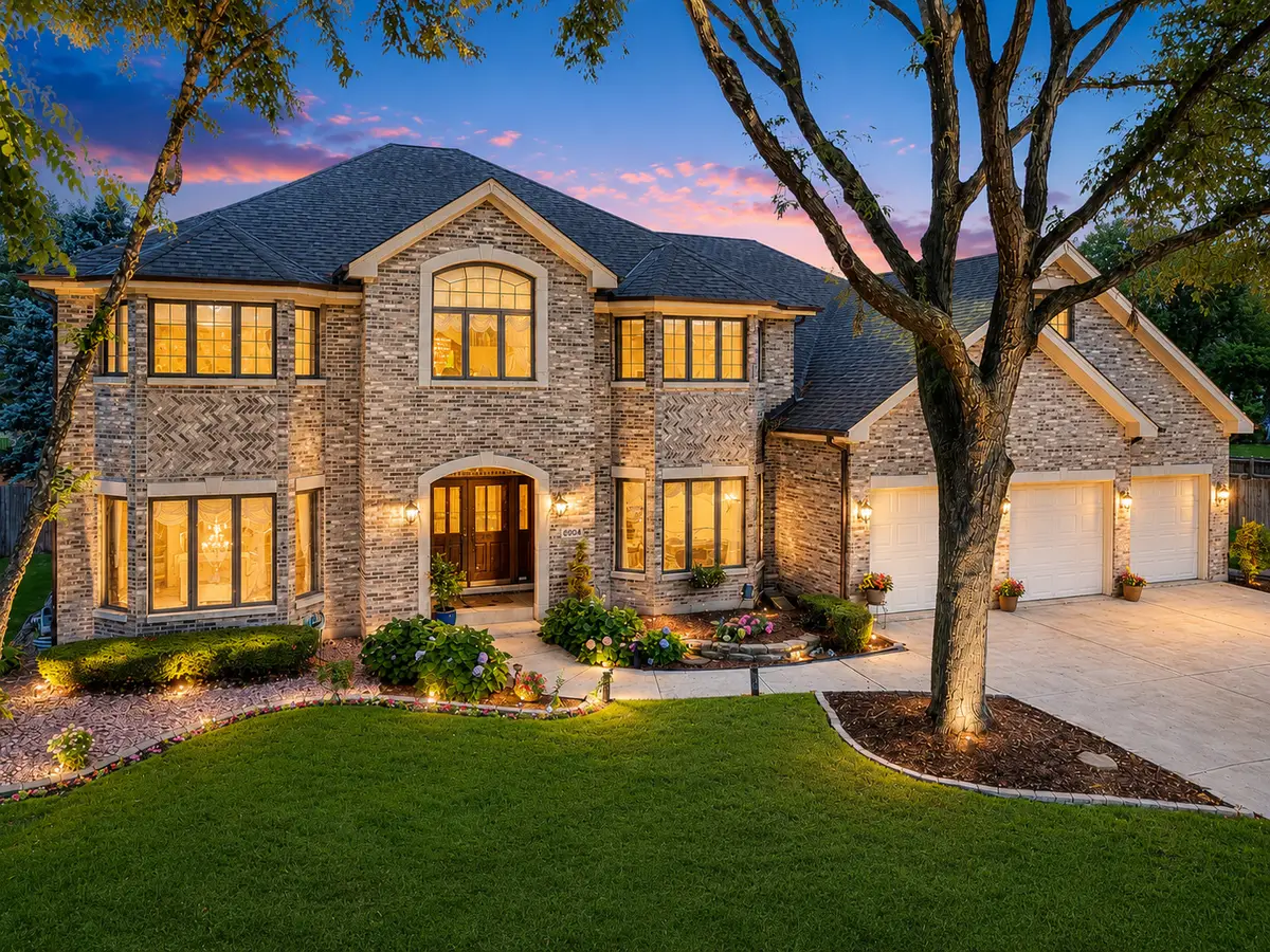 6904 Irish Court, Darien, IL 60561 - #1