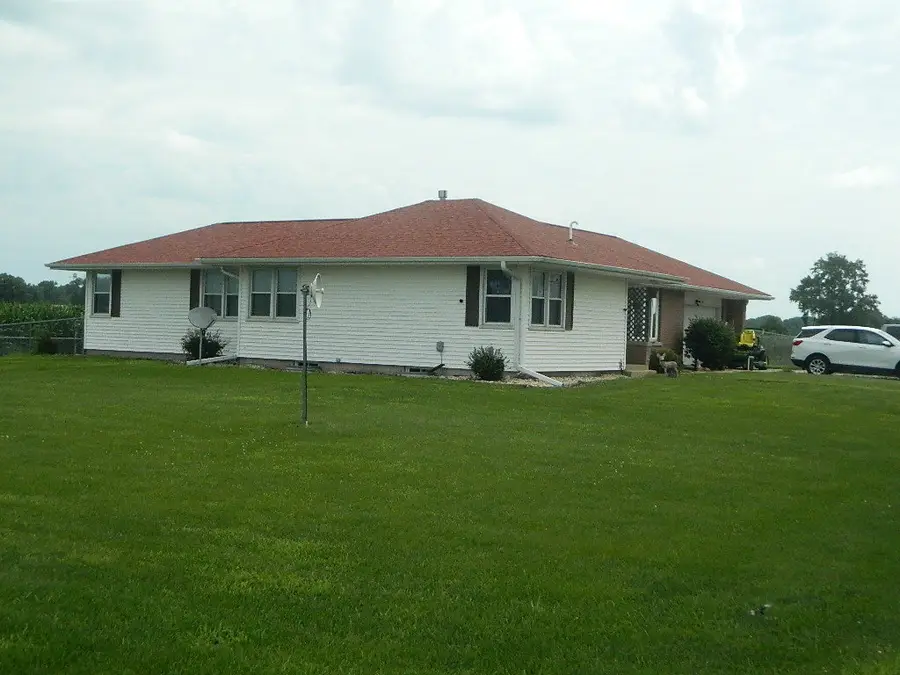 3669 N 13000 Road, Bonfield, IL 60913 - #2
