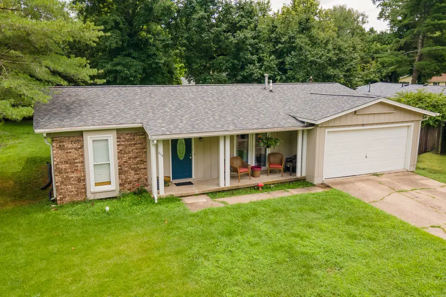 615 S Emerald Lane, Carbondale, IL 62901 - #2