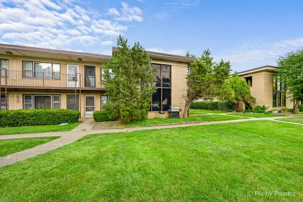 16 King Arthur Court #10, Northlake, IL 60164