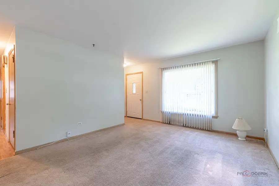 3615 Grandmore Avenue, Gurnee, IL 60031 - #2