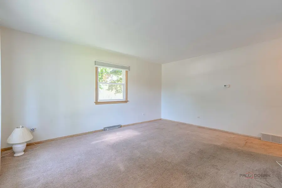 3615 Grandmore Avenue, Gurnee, IL 60031 - #3