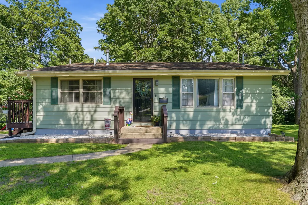 1104 Elm Place, Dixon, IL 61021 - #1