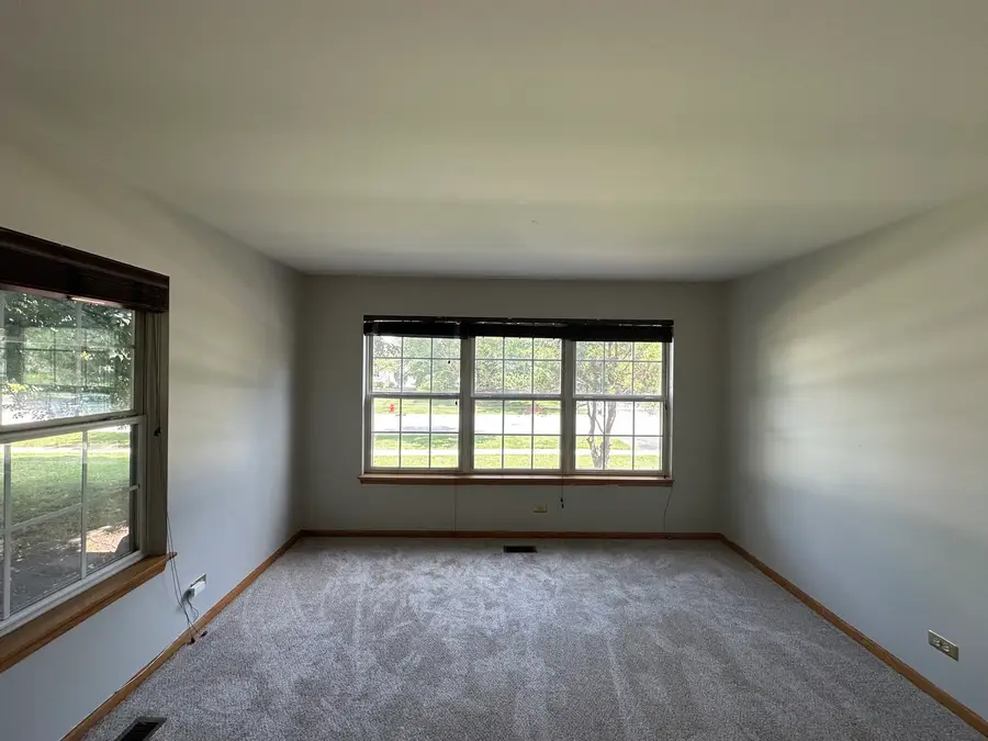 285 Shipland Drive, Crystal Lake, IL 60012 - #3