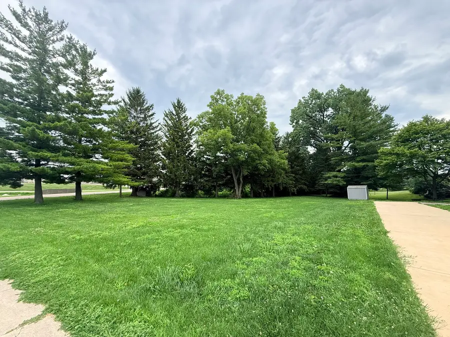 1 E Main Street, Amboy, IL 61310 - #3