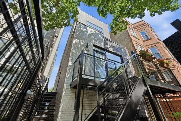 1349 N Leavitt Street #1A, Chicago, IL 60622