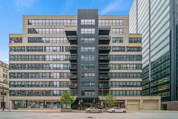 130 S Canal Street #803, Chicago, IL 60606