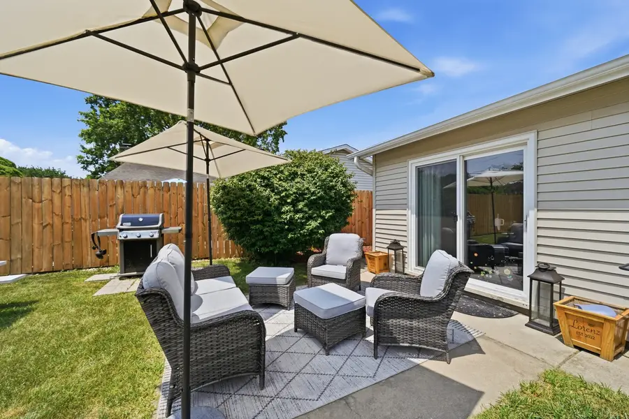 683 Sandy Lane, Des Plaines, IL 60016 - #3