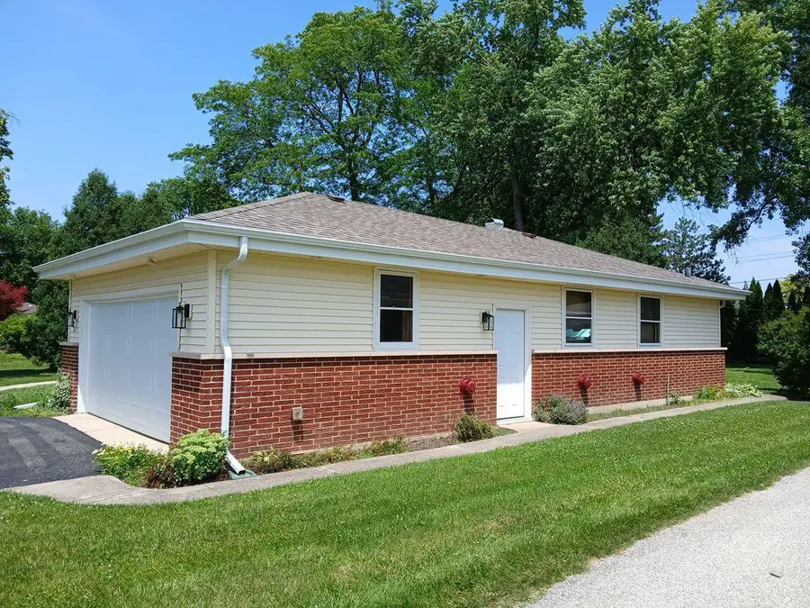121 N Mandel Lane, Prospect Heights, IL 60070 - #3