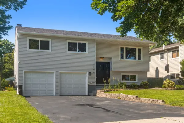 1206 Taft Avenue, Wheaton, IL 60189