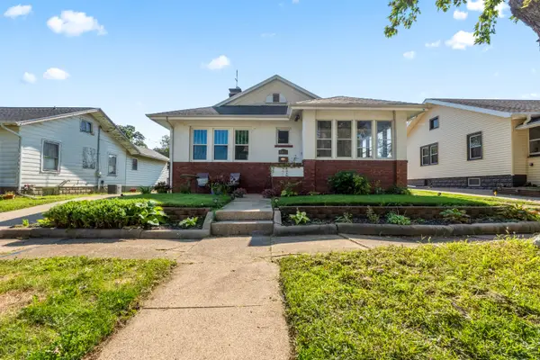 18 Berenz Place, Bloomington, IL 61701