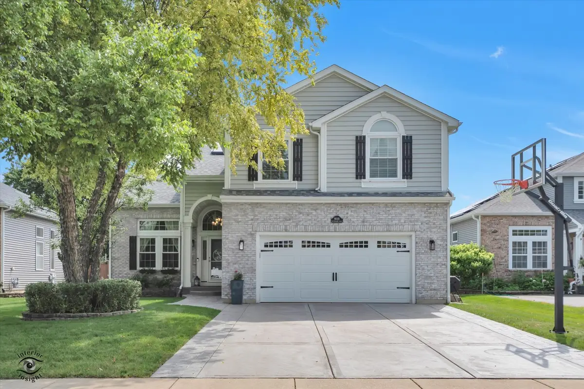 9035 Westminster Drive, Woodridge, IL 60517 - #1