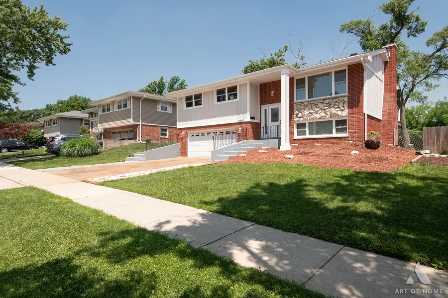 9050 W 93rd Street, Hickory Hills, IL 60457 - #3