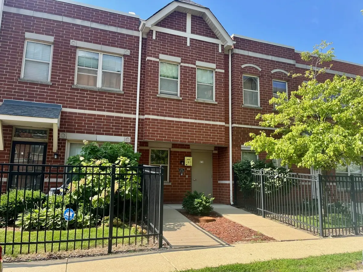 6710 S Keating Avenue #201, Chicago, IL 60629 - #1