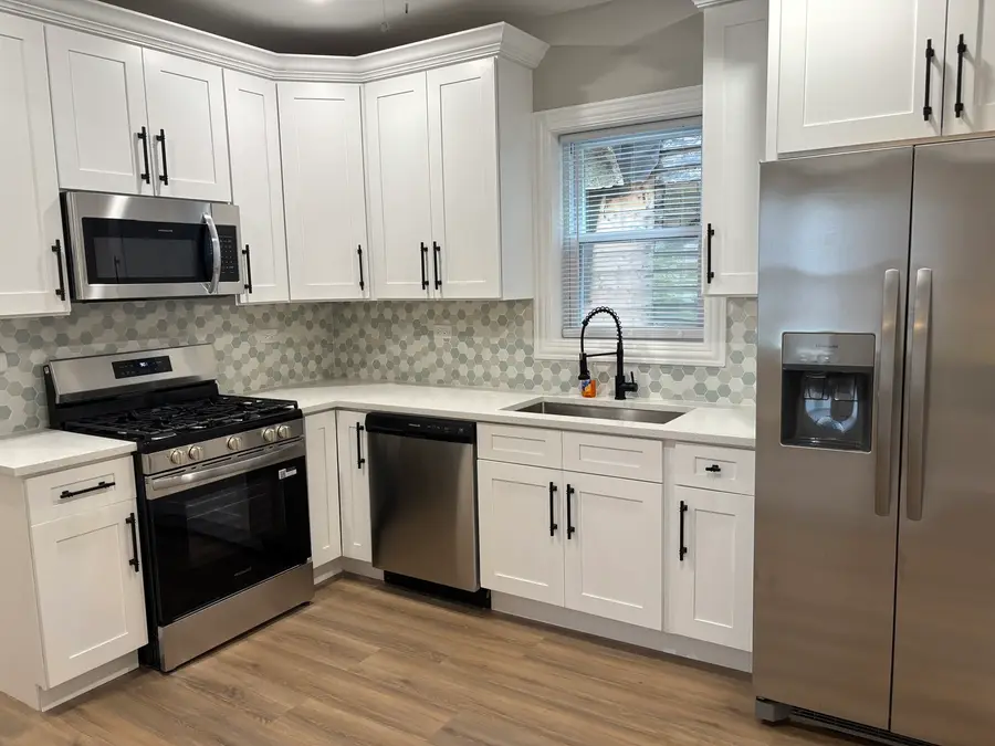 8310 S Buffalo Avenue, Chicago, IL 60617 - #3