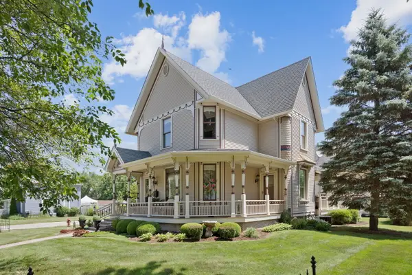 325 N State Street, Marengo, IL 60152