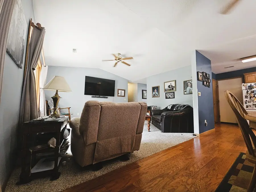 133 Fieldstone Lane, Dixon, IL 61021 - #3