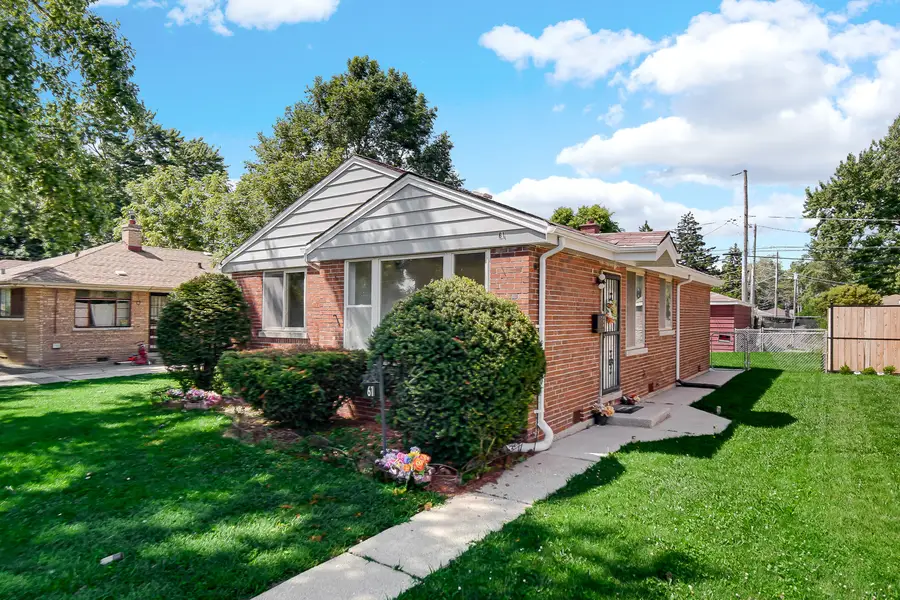 61 W 146th Street, Riverdale, IL 60827 - #2