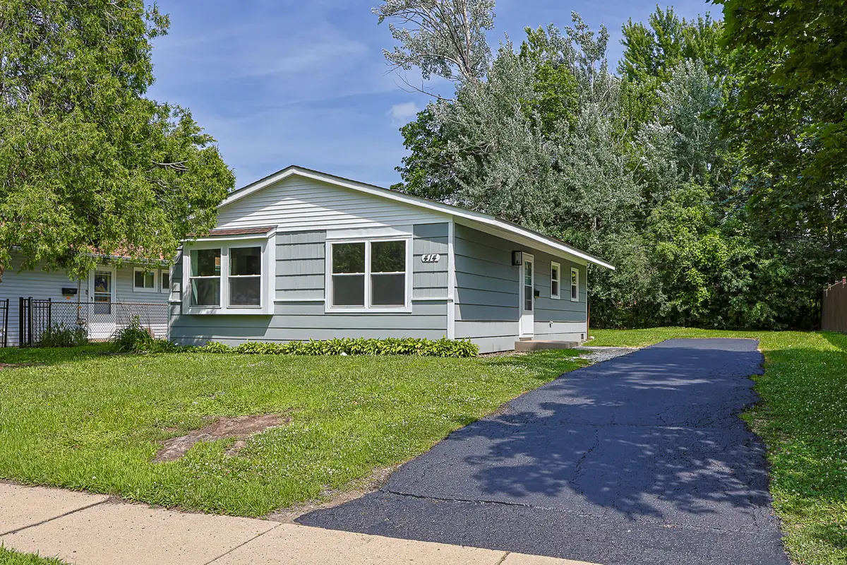 414 Tulsa Avenue, Carpentersville, IL 60110 - #1