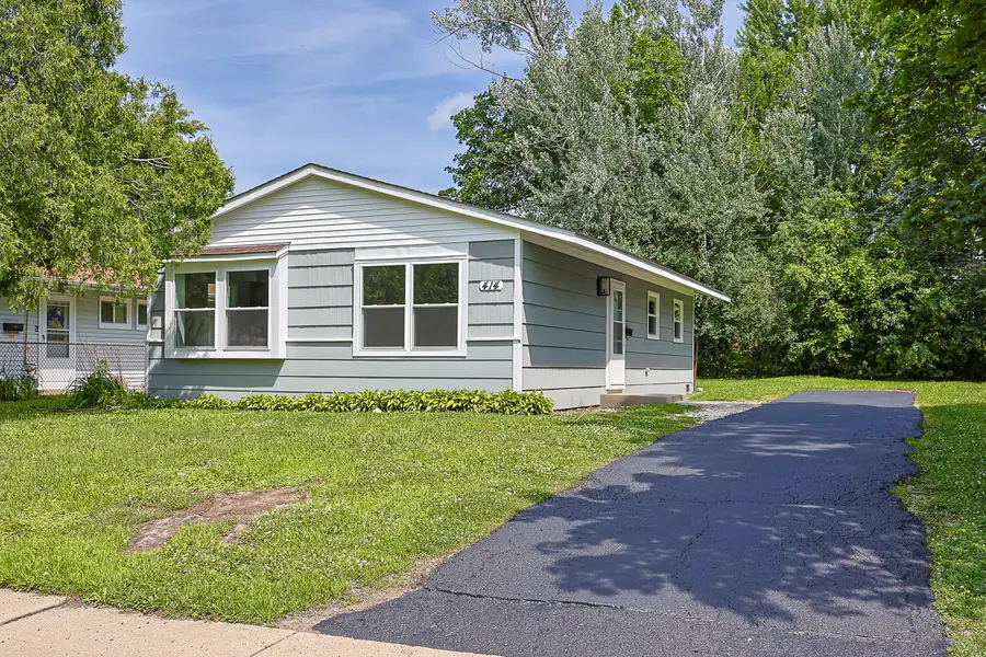 414 Tulsa Avenue, Carpentersville, IL 60110 - #2