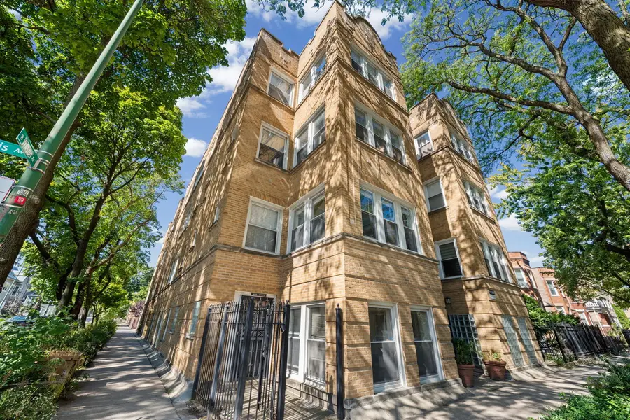 4600 N Saint Louis Avenue #GARDEN, Chicago, IL 60625 - #2