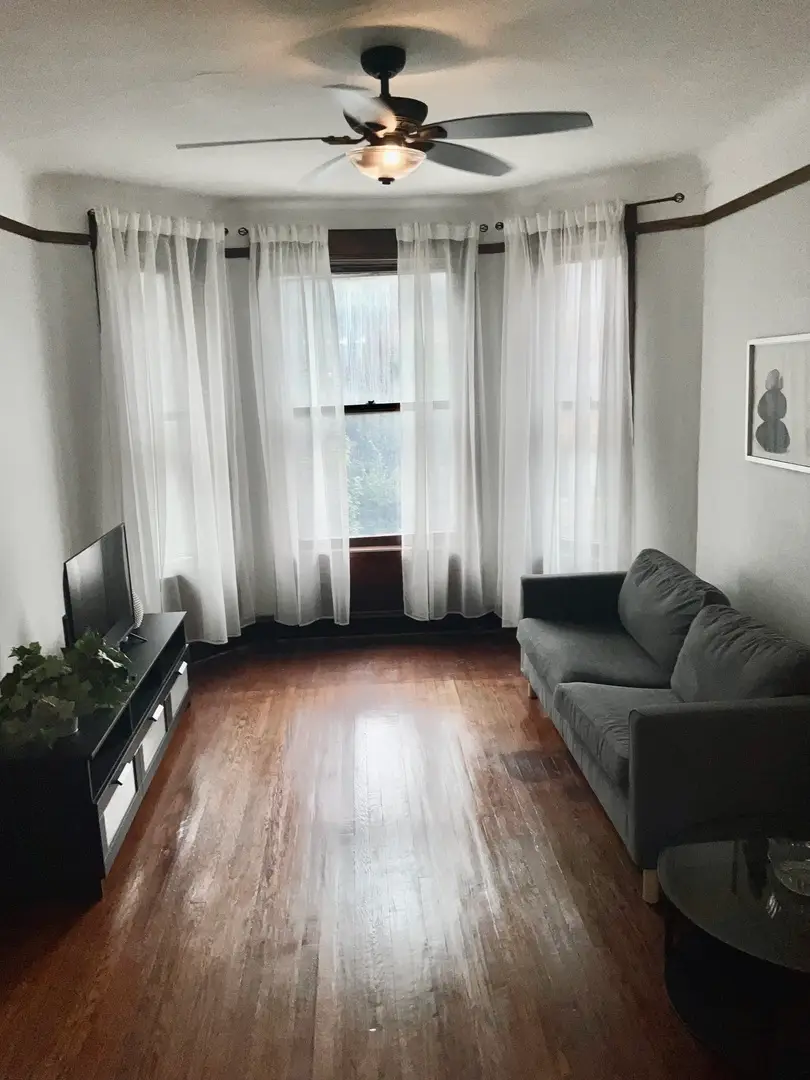 1223 W Gunnison Street, Chicago, IL 60640 - #2