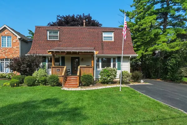 310 N Washington Street, Westmont, IL 60559