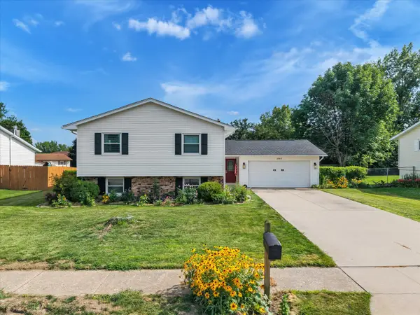 2903 W 35th Street, Davenport, IA 52806