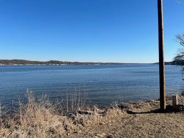 00 Great River Road, Leclaire, IA 52753