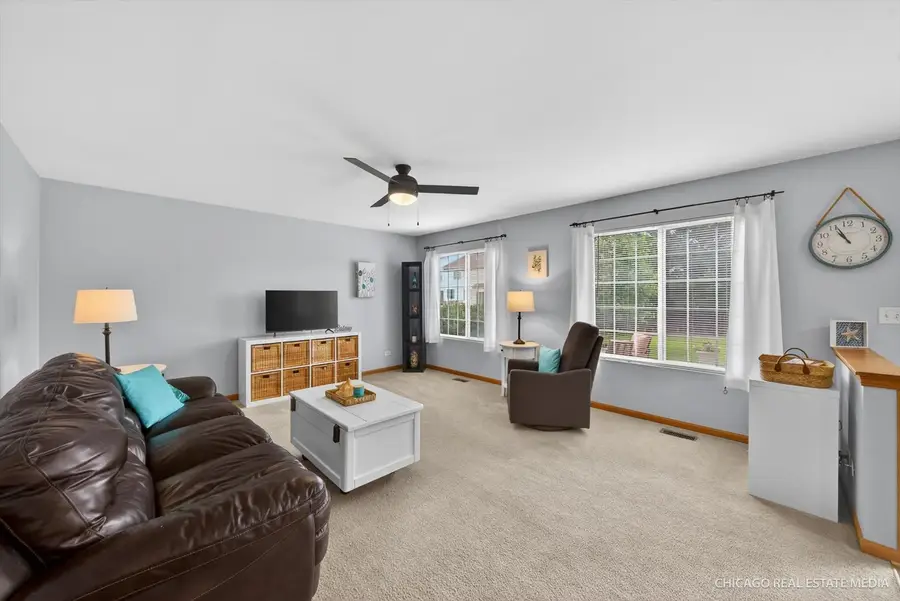 1196 Port Royal Road, Pingree Grove, IL 60140 - #3