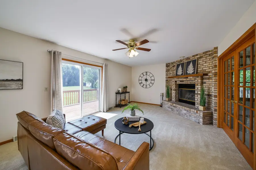 6N584 Juniper Court, Saint Charles, IL 60175 - #2
