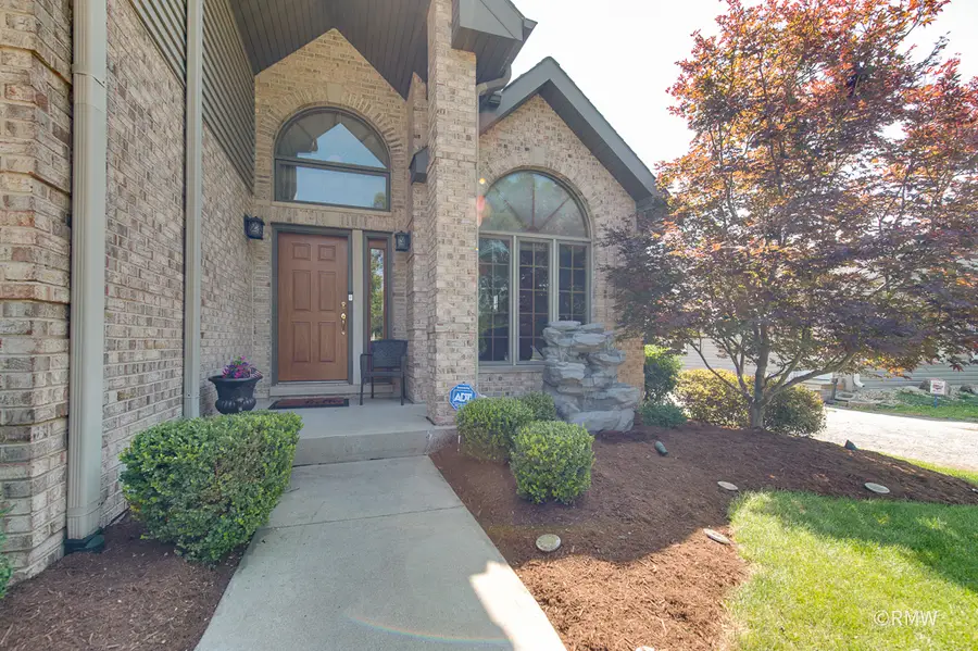 327 Miner Street, Bensenville, IL 60106 - #3