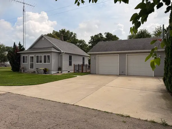 310 S 2nd Street, Standard, IL 61363
