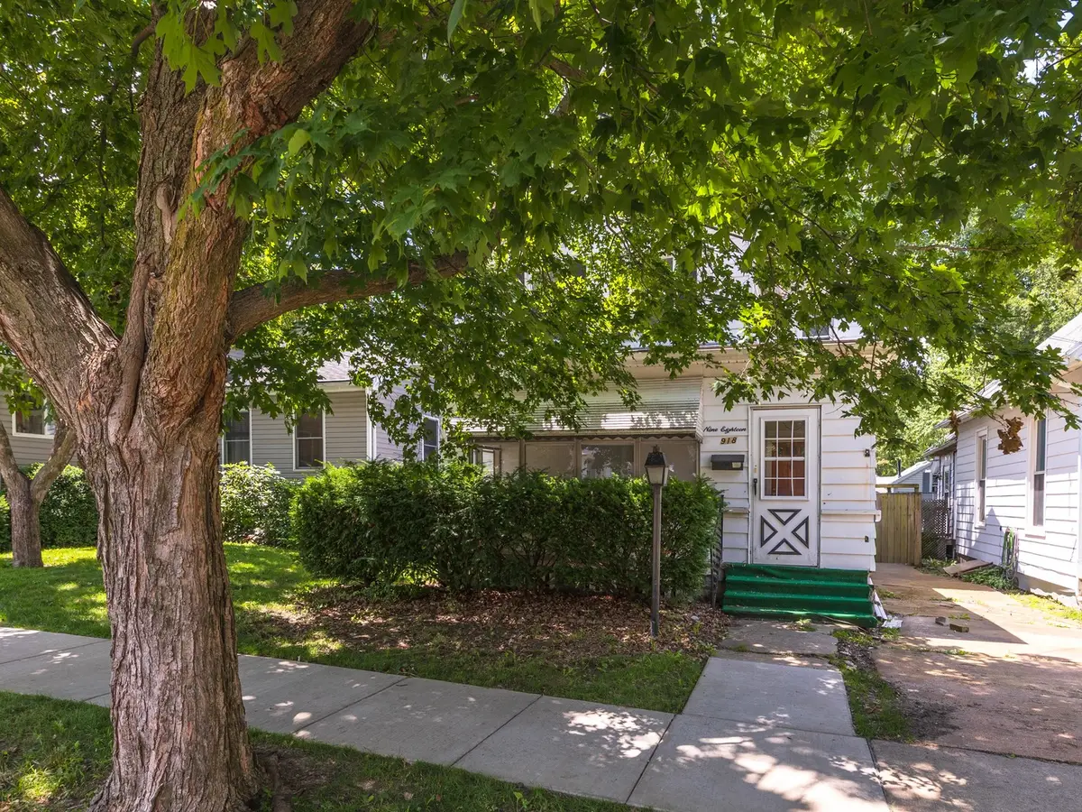 918 N Oak Street, Bloomington, IL 61701 - #1