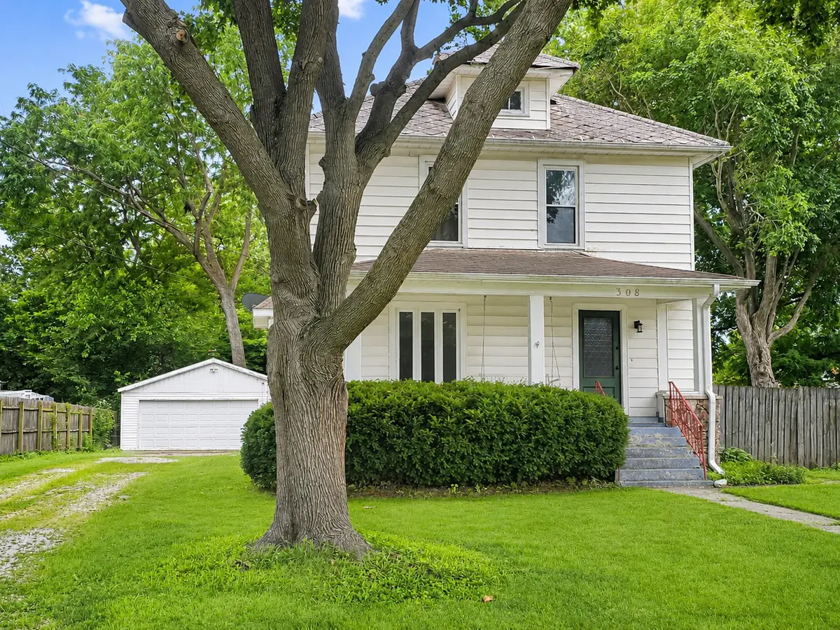 308 E Washington Street, Ashkum, IL 60911 - #1