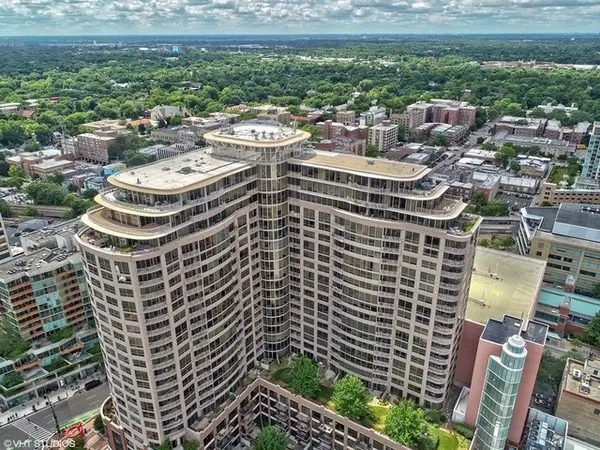 807 Davis Street #2212, Evanston, IL 60201
