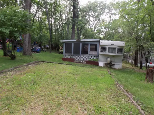 21/37 Woodhaven, Sublette, IL 61367