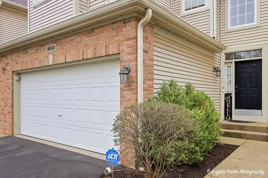 6044 Canterbury Lane #9-3, Hoffman Estates, IL 60192 - #2