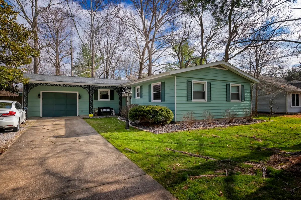 609 S Emerald Lane, Carbondale, IL 62901 - #1