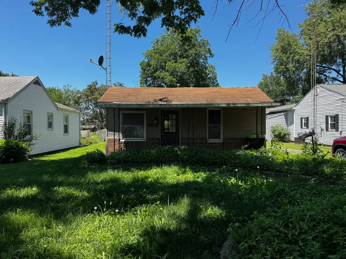 1175 N Jackson Street, Bushnell, IL 61422 - #1