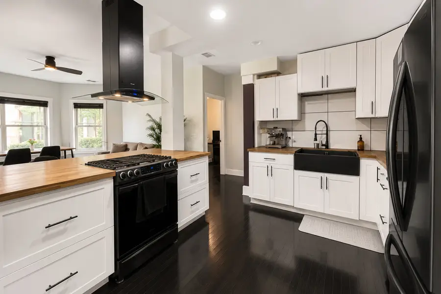 6814 N Ashland Boulevard #1C, Chicago, IL 60626 - #3