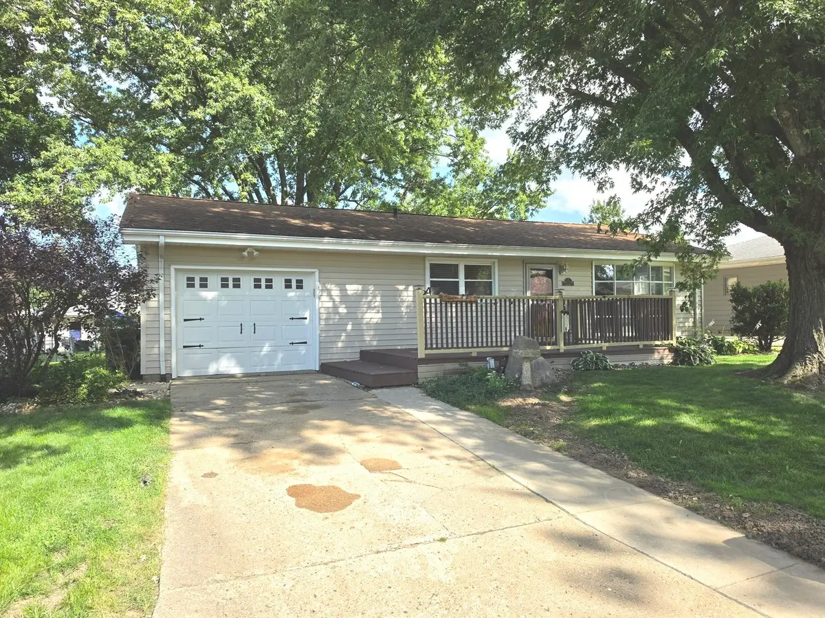 1524 Julie Drive, Bloomington, IL 61701 - #1