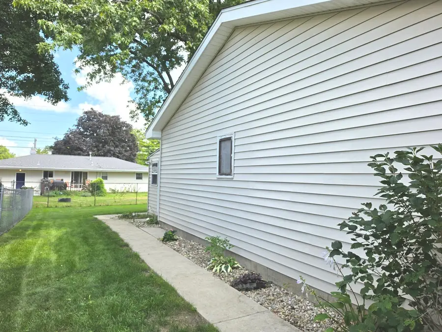 1524 Julie Drive, Bloomington, IL 61701 - #3